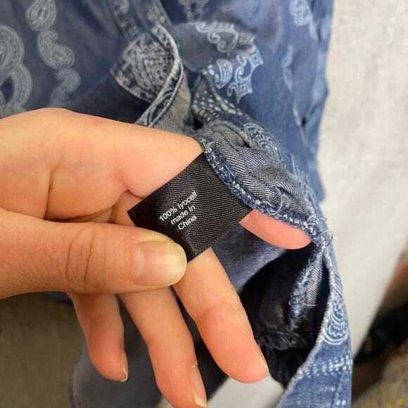 Lane Bryant womens 28 long sleeve button up chambray top lyocell geometric - Picture 4 of 8